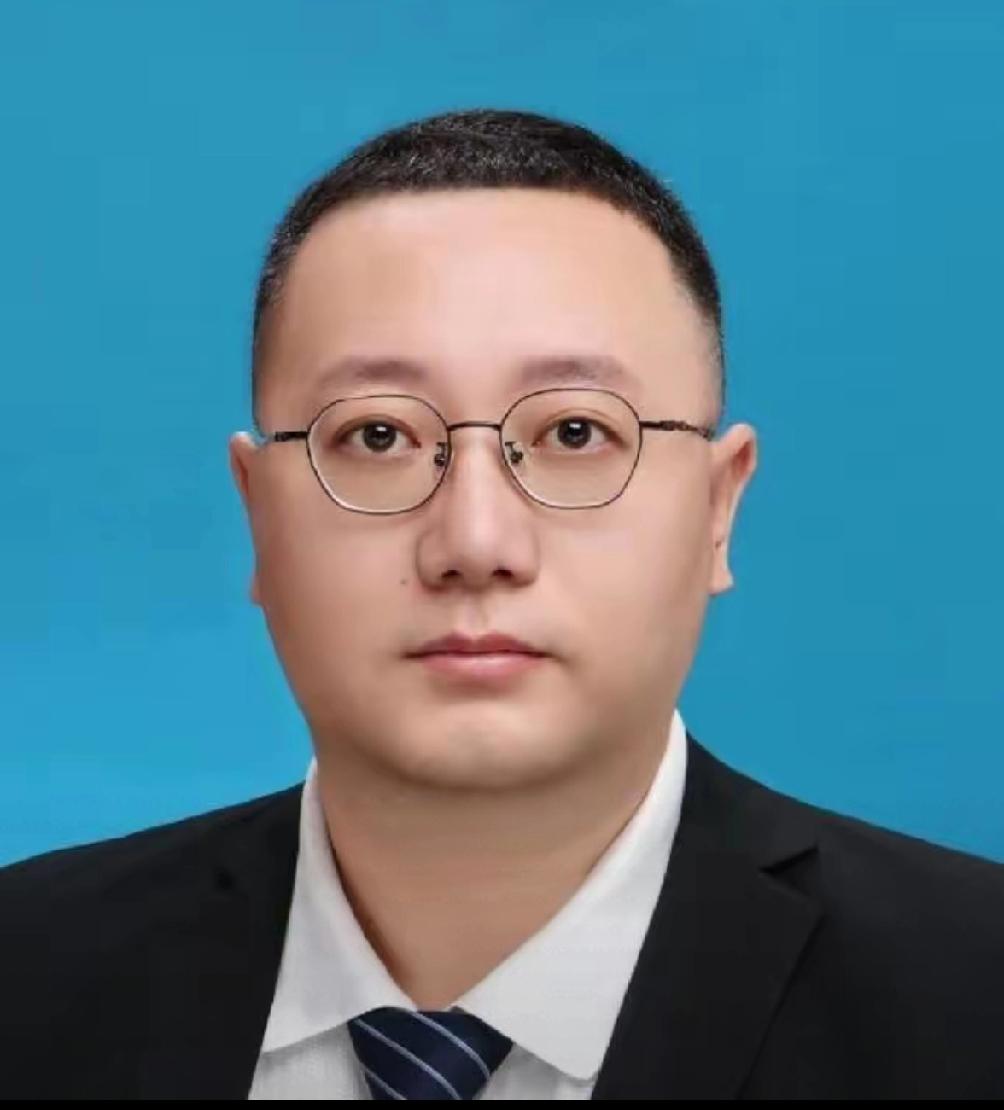 西安理工大学的白涛教授，才四十出头，就在新疆额尔齐斯河流域搞出大动静。他领队搞