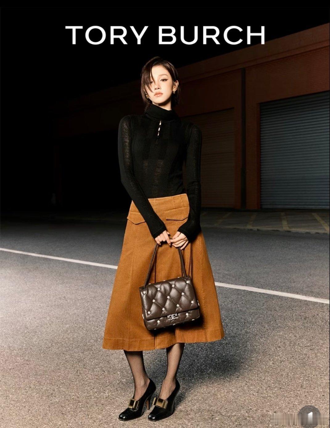 宋雨琦VOGUEHK10月刊封面，利落短发又灵又飒🙌​​​