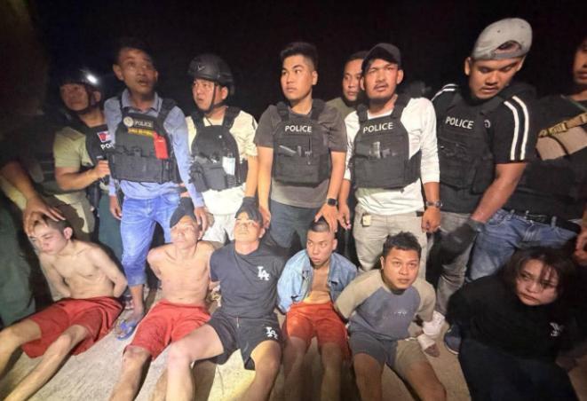 柬埔寨劫法场的六名罪犯被抓住！6名涉毒的越南籍囚犯，在1名女子协助下脱逃。这