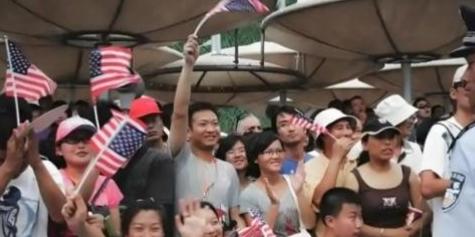 一位美国华人说出扎心真相，戳破无数移民的美梦！明明是顶尖华人精英，费尽心思远赴