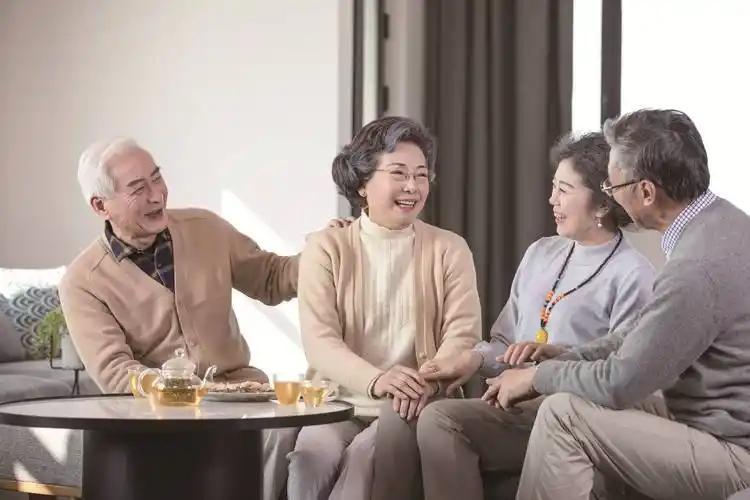 强烈提醒：从2026年开始，75岁以上长者请提前做好这3项生活准备年龄一旦跨