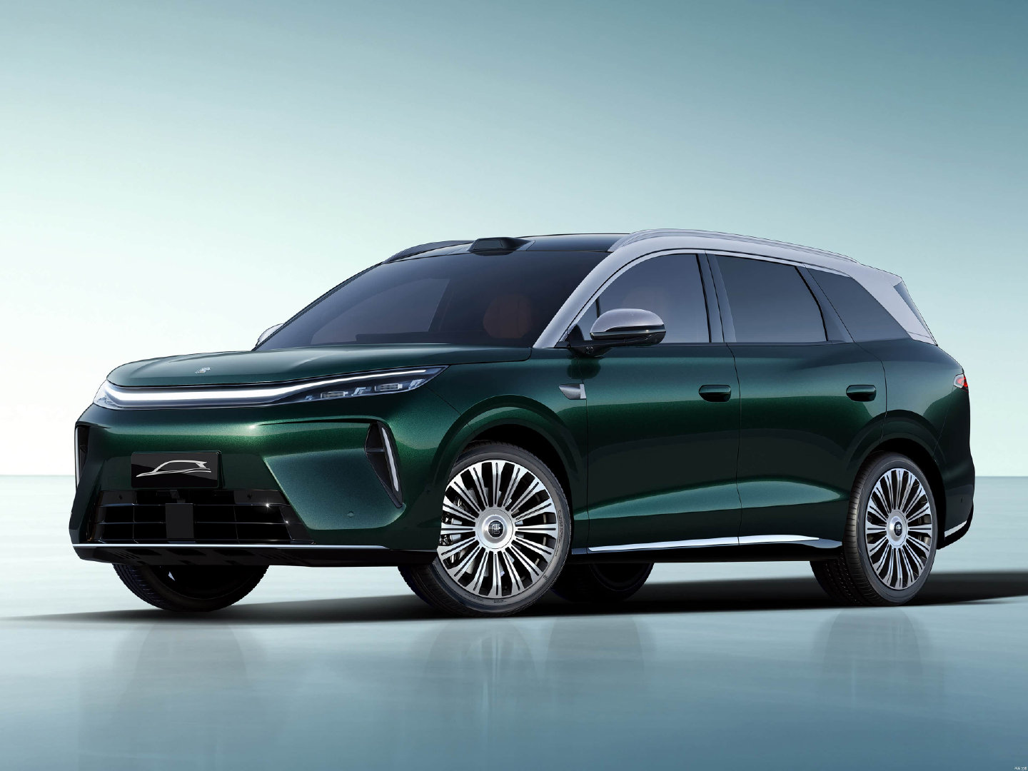比亚迪新唐EV，铸铝塔顶、双叉臂、后置卡钳。大汉ev、腾势Z9Sev、N8ev，这3台新出的纯电车，