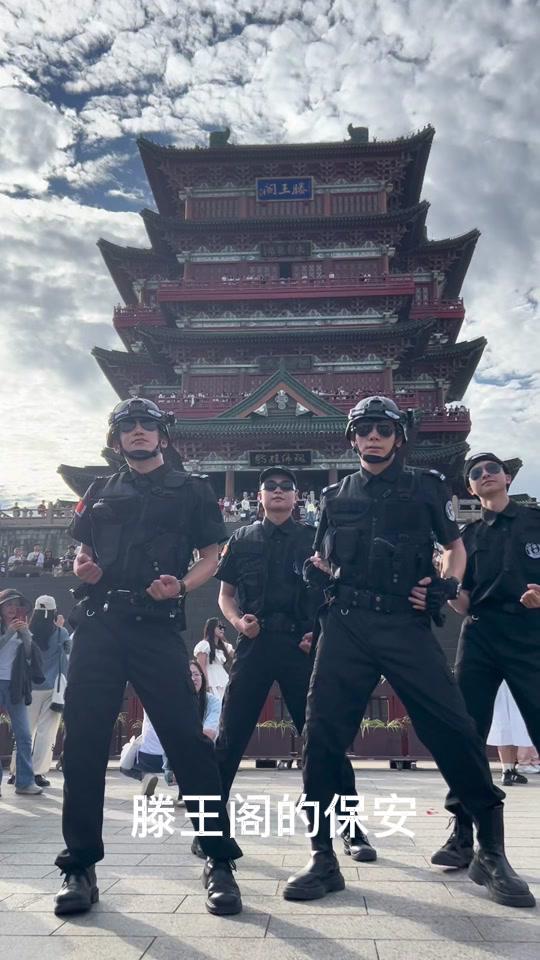 滕王阁保安火了：还在读书假期兼职，他凭什么让全网喊“升职加薪”？滕王阁网红保