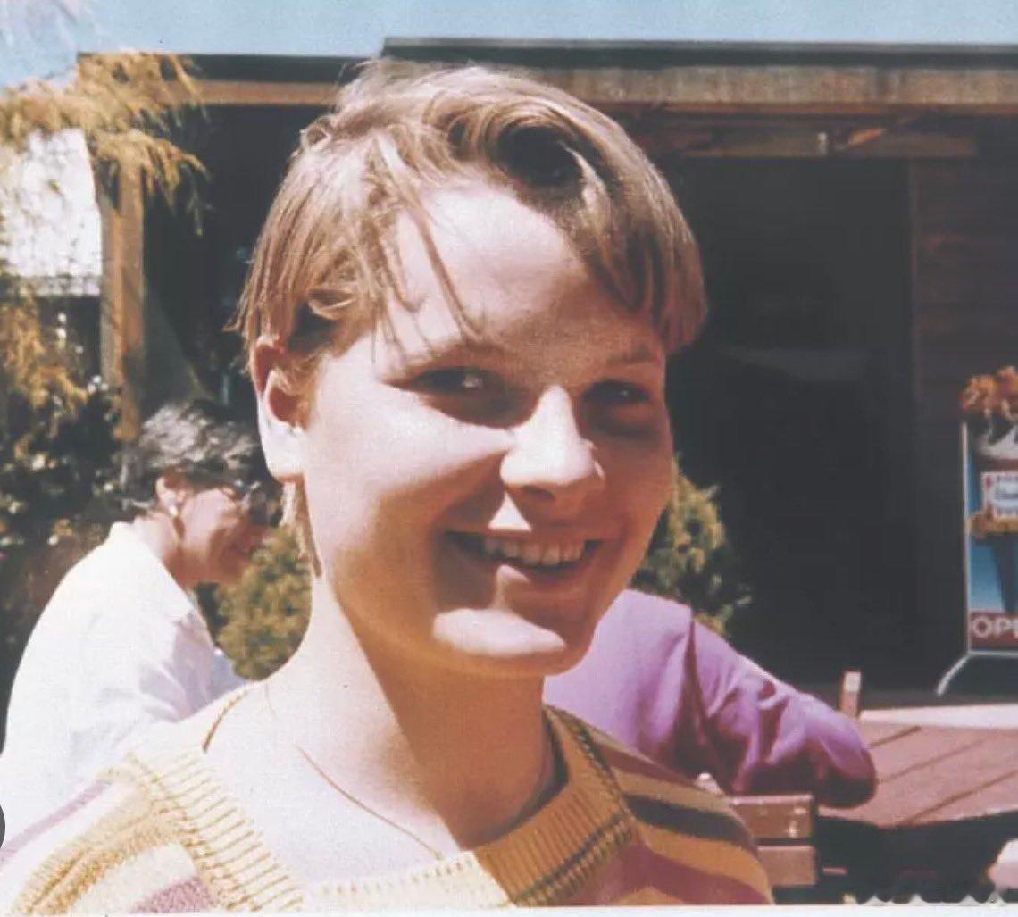 挪威王室🇳🇴挪威王室向挪威广播公司证实，王储妃梅特-玛丽特通过一位共同的朋