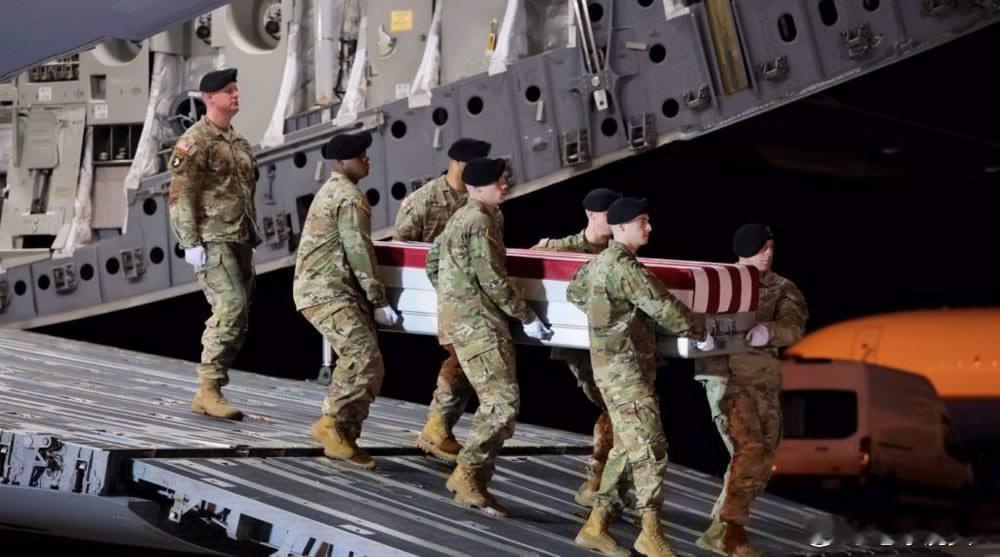 美以伊冲突一名伊朗高级情报官员告诉伊朗新闻电视台：海湾地区消息人士向伊朗提供了