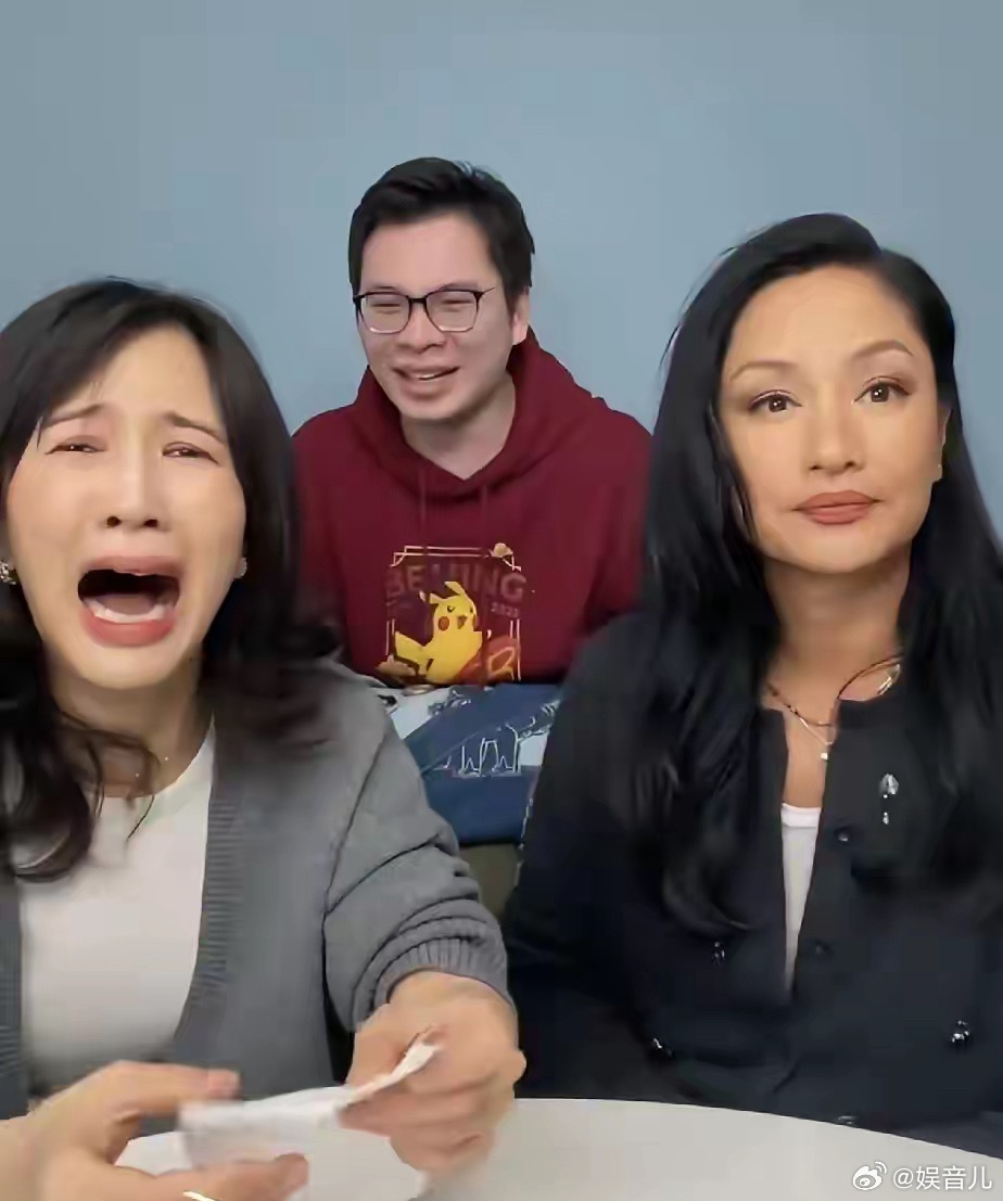 忽然特别理解贾玲了，有网友翻出旧料，说当年瞿颖和贾玲一起拍《大咖秀》时，两人狂吃