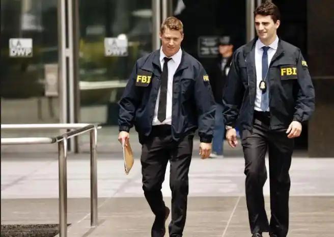 FBI为什么突然杀进柬埔寨诈骗园区了？6月10日曼谷线上记者会上，FBI联合副