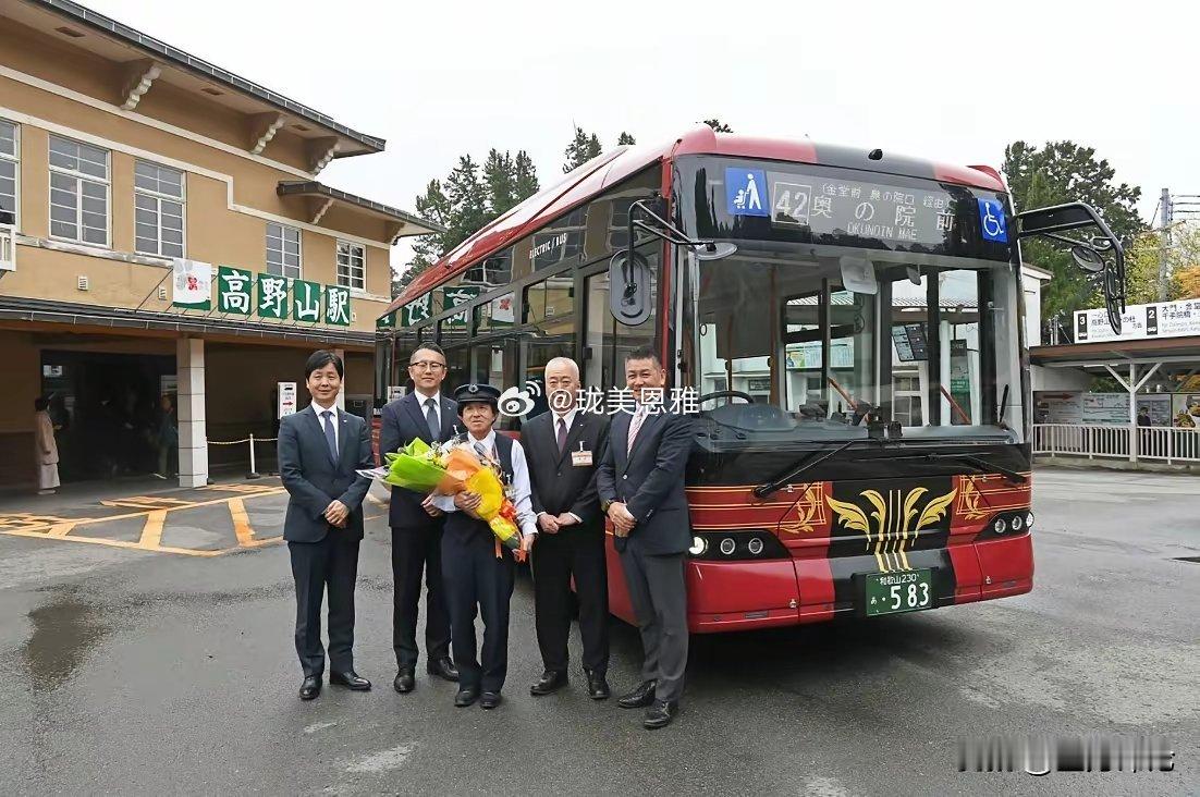 比亚迪在日本交付了第500辆电动巴士用于服务高野山地区关键一点BYD商标没显示有