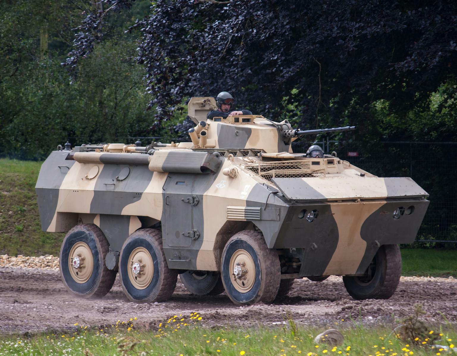 每天认识一件兵器巴西EE-11装甲车根据军方要求，巴西恩格萨（Engesa）公