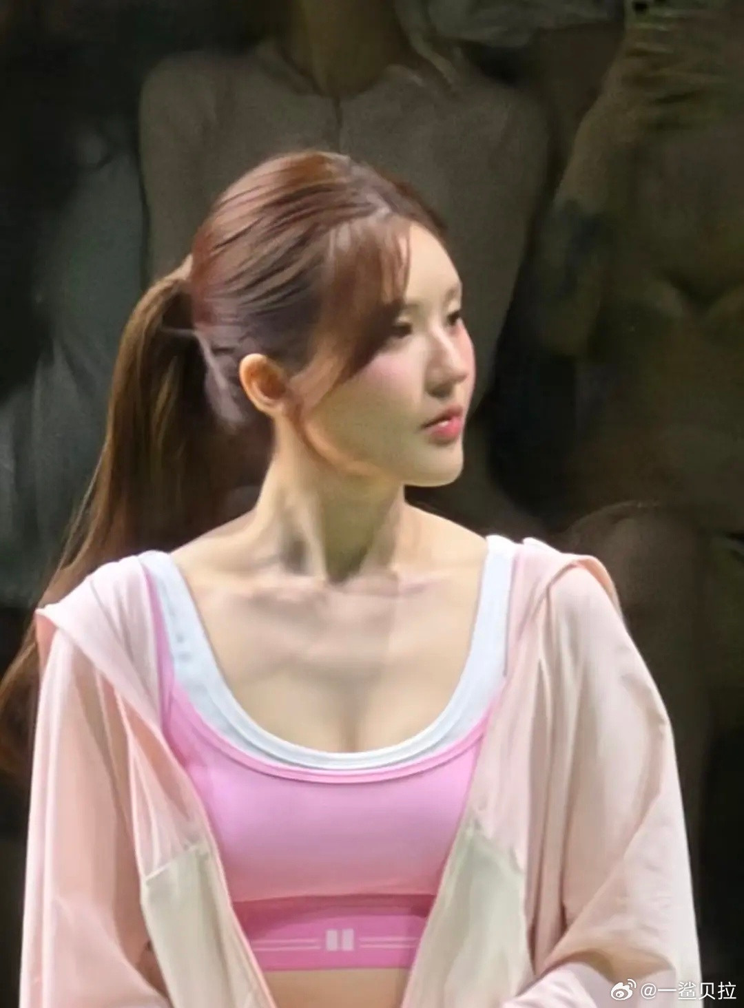 感觉山根怪怪的