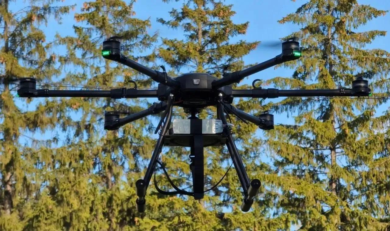 乌克兰战场上的俄军士兵可能很快就会收到新的快速后勤补给平台。俄罗斯Dronax公