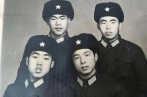 知青张连成忤逆父母，执意娶了农村姑娘。谁也没想到，十年后他带着三个年幼孩子回城认