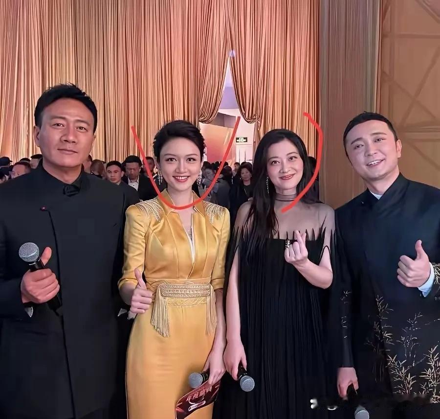 穿黑衣服的是女神梅婷，穿黄衣服的是谁呀？感觉她美貌一点也不输梅婷啊！