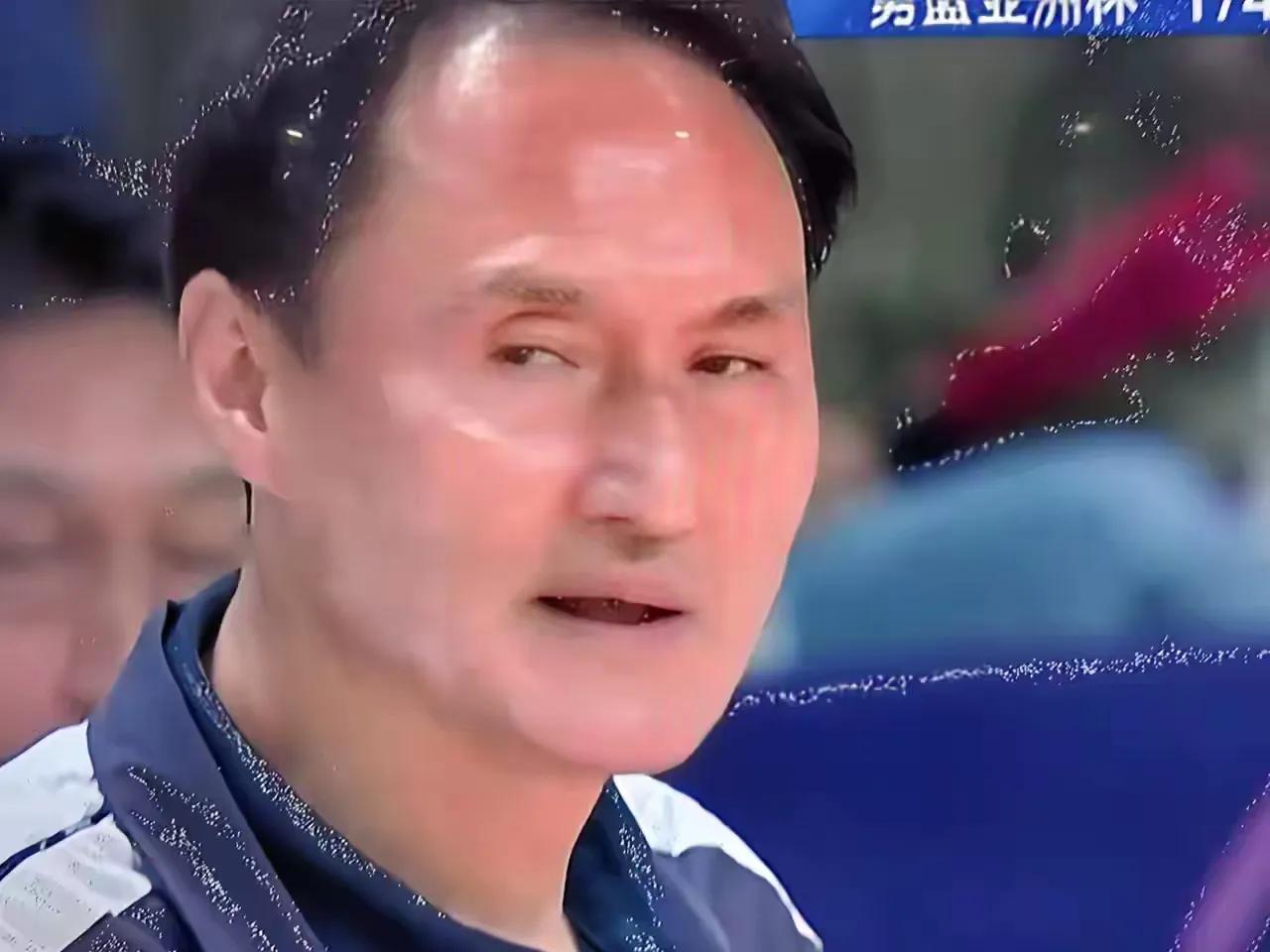这个安俊浩还是省省吧，更衣室喊话战胜中国，这完全就是给自己壮胆！中国男篮现在已