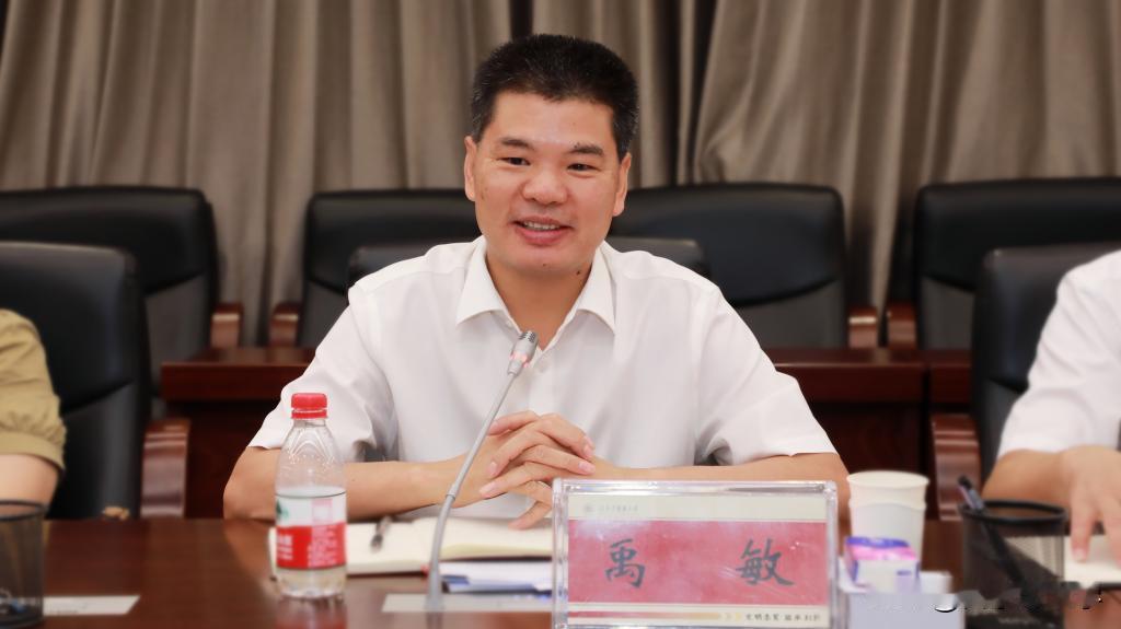 湖南工程学院新校长人选浮出水面，此前在娄底市工作，还是湖南大学校友。早在今年