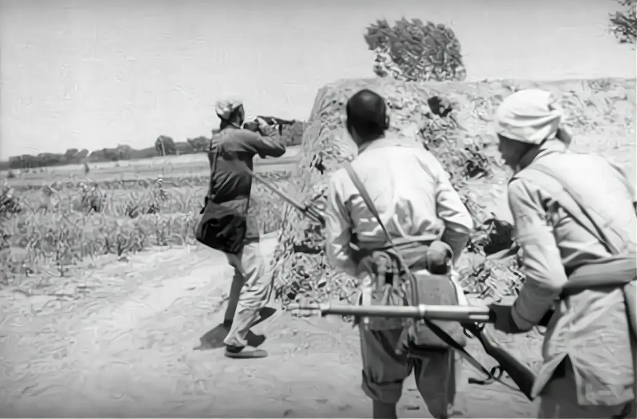 1943年5月，因为掩护队友突围，便衣队队长师富昌被30多名日军包围。在这紧要关