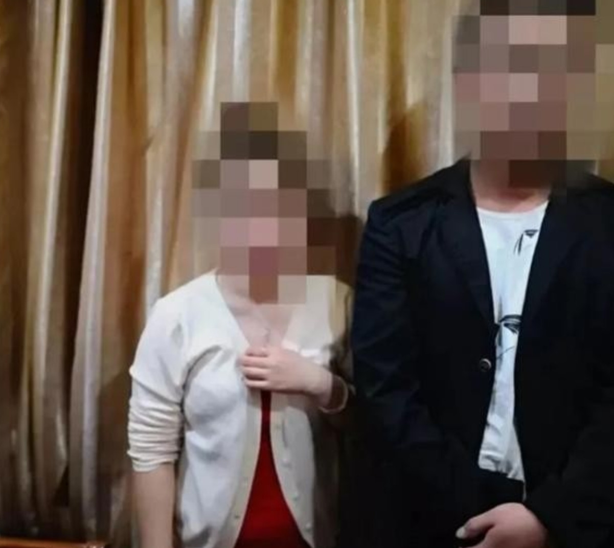 “两人虽发生了关系，但没有性交易的合意，也未支付嫖资，没有金钱交易，不构成嫖娼。