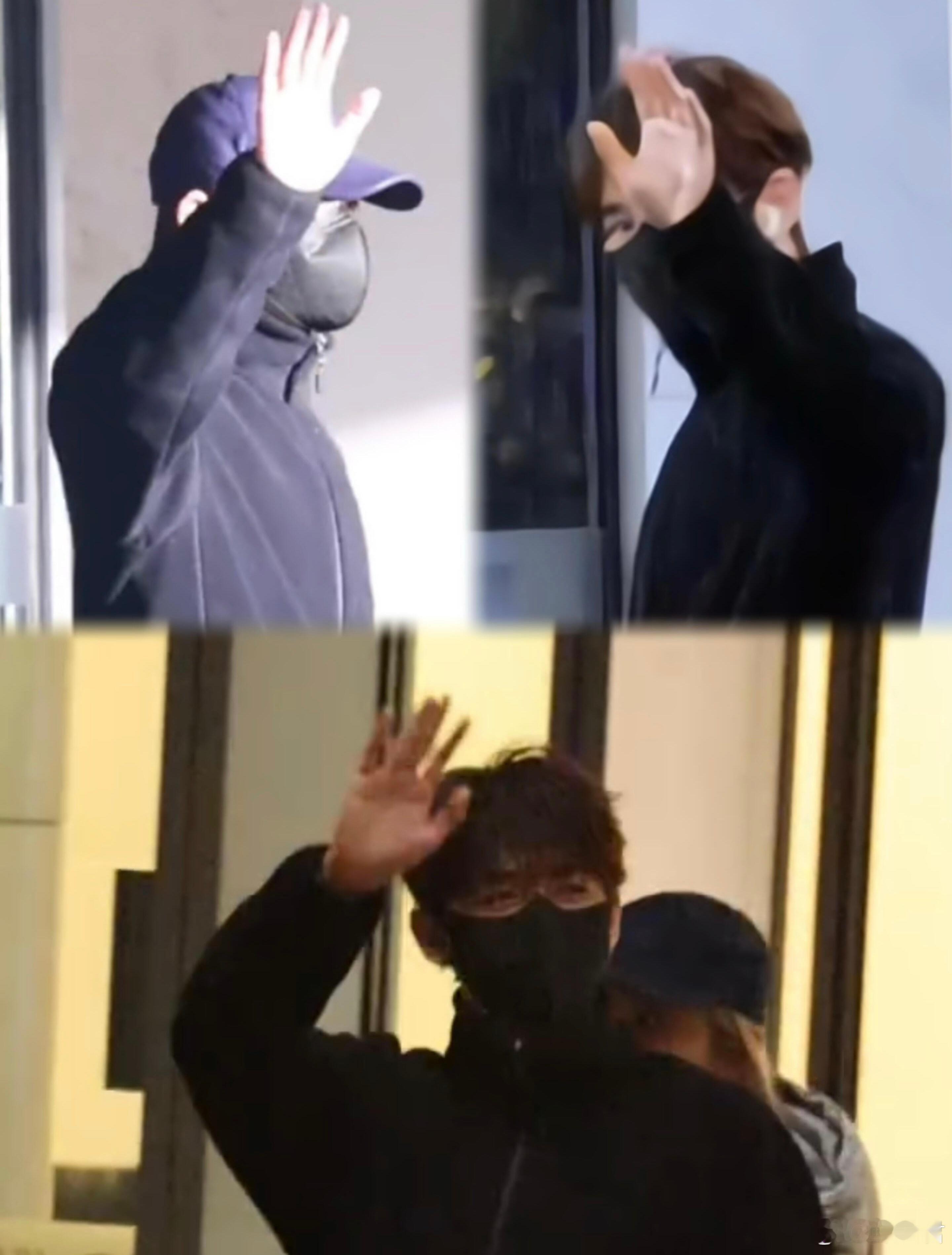 邓为新鲜橘发，小顺毛回来了，好男大！大大的眼睛，满满的笑意，感觉他已经习惯左右看