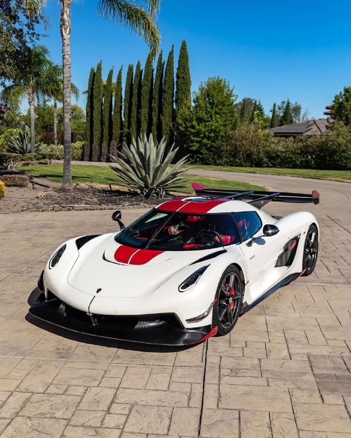 柯尼赛格Jesko！以科尼赛克CEO的父亲JeskovonKoenigse