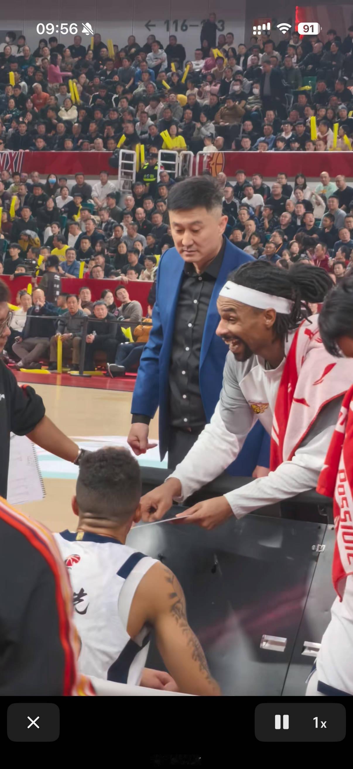 萨林杰在北控队被骂摆烂大王出工不出力，王少杰在北控莫名其妙离队一段时间不上场，为