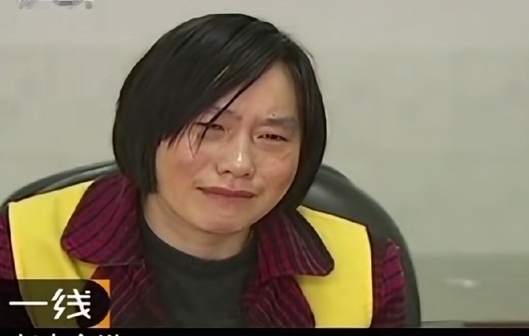 城郊一个老小区里，31岁的陈女士原本只想安安稳稳带着孩子过日子。丈夫常年跑长途不