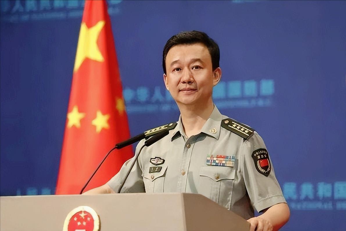 美国人终于不装了！顶级专家直接摊牌：台湾丢了无所谓，但要是敢跟解放军硬碰硬，