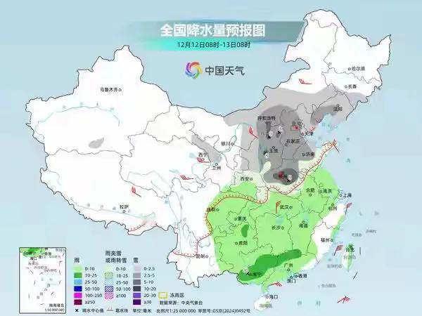 暴雪大雪落点区域这两张降雪区域图，是今晨中央气象台发布的、关于明后天降雪量大小