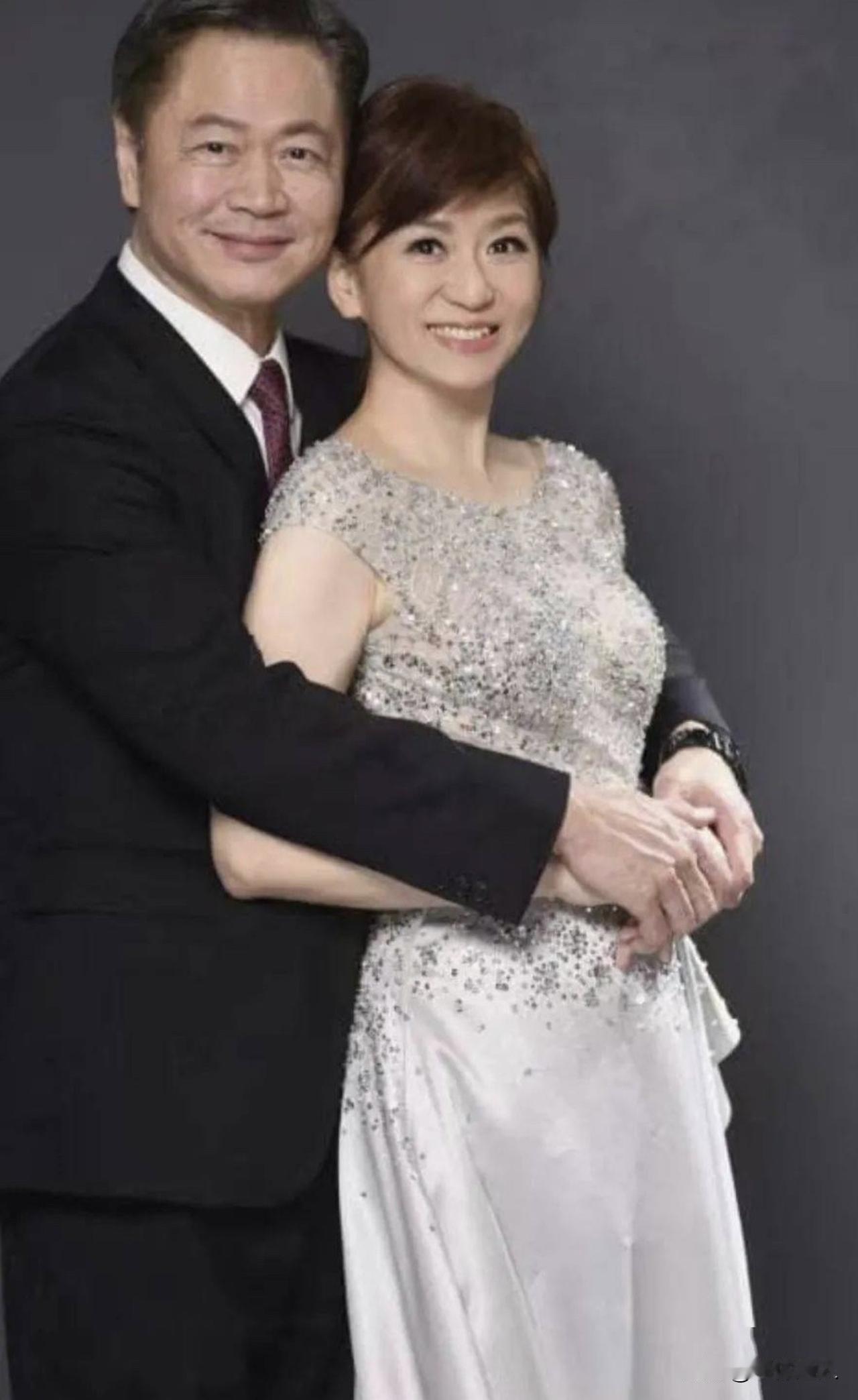 赖岳谦：我们夫妇，计划移居大陆。据赖岳谦透露，他正在对大陆各地宜居的地方进行