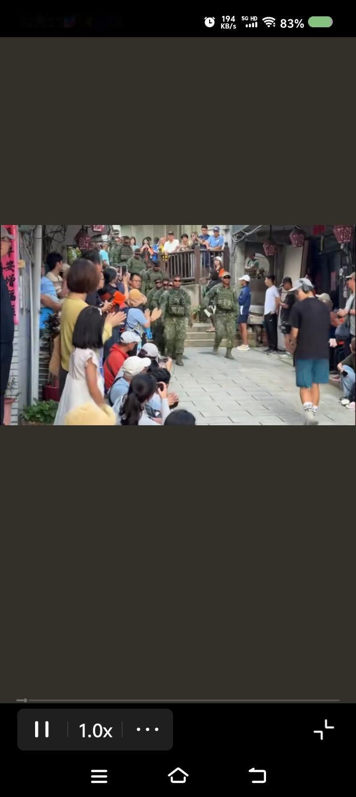 这是台军？——网上视频：几名疑似军人，在闹市展示功夫。点评：这是台军