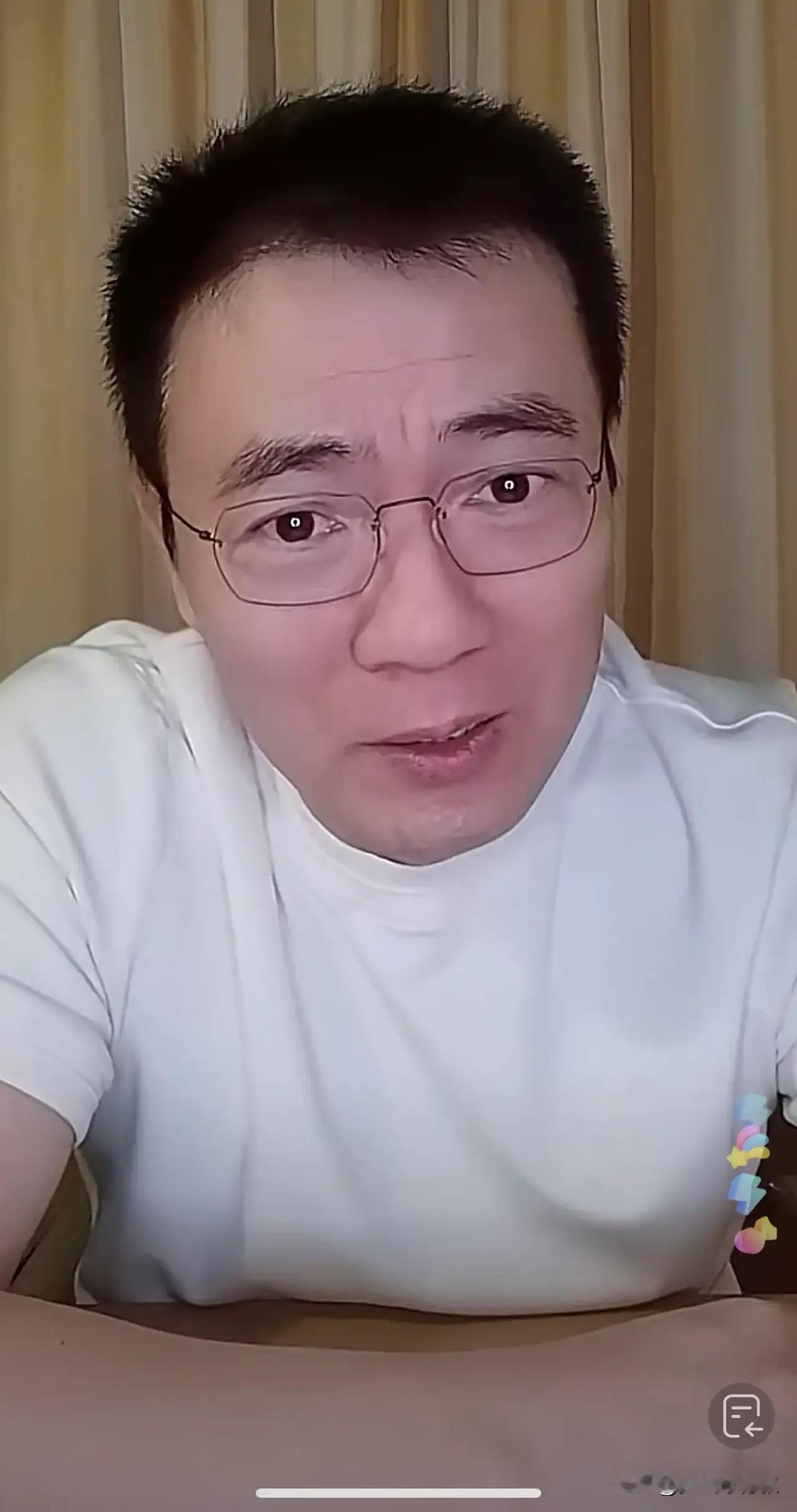 黄健翔这话可太扎心了，但说得一点没错啊！世界杯都扩军到48支球队了，咱国足还在1