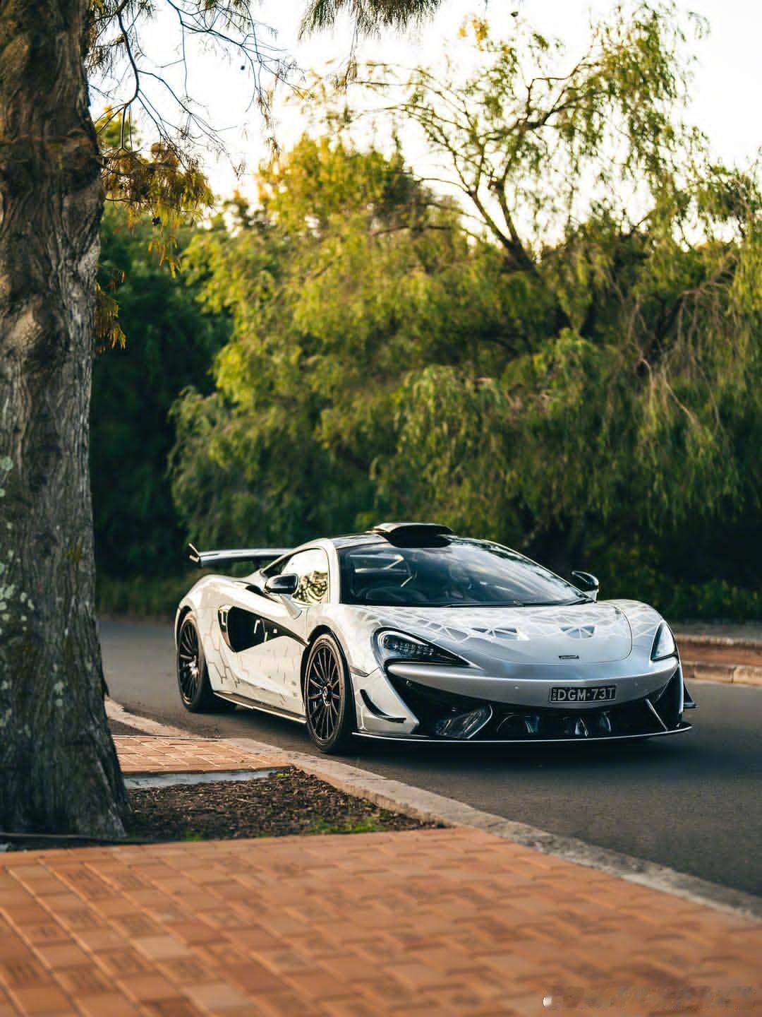 McLaren620r，看完更想去海边了​​​