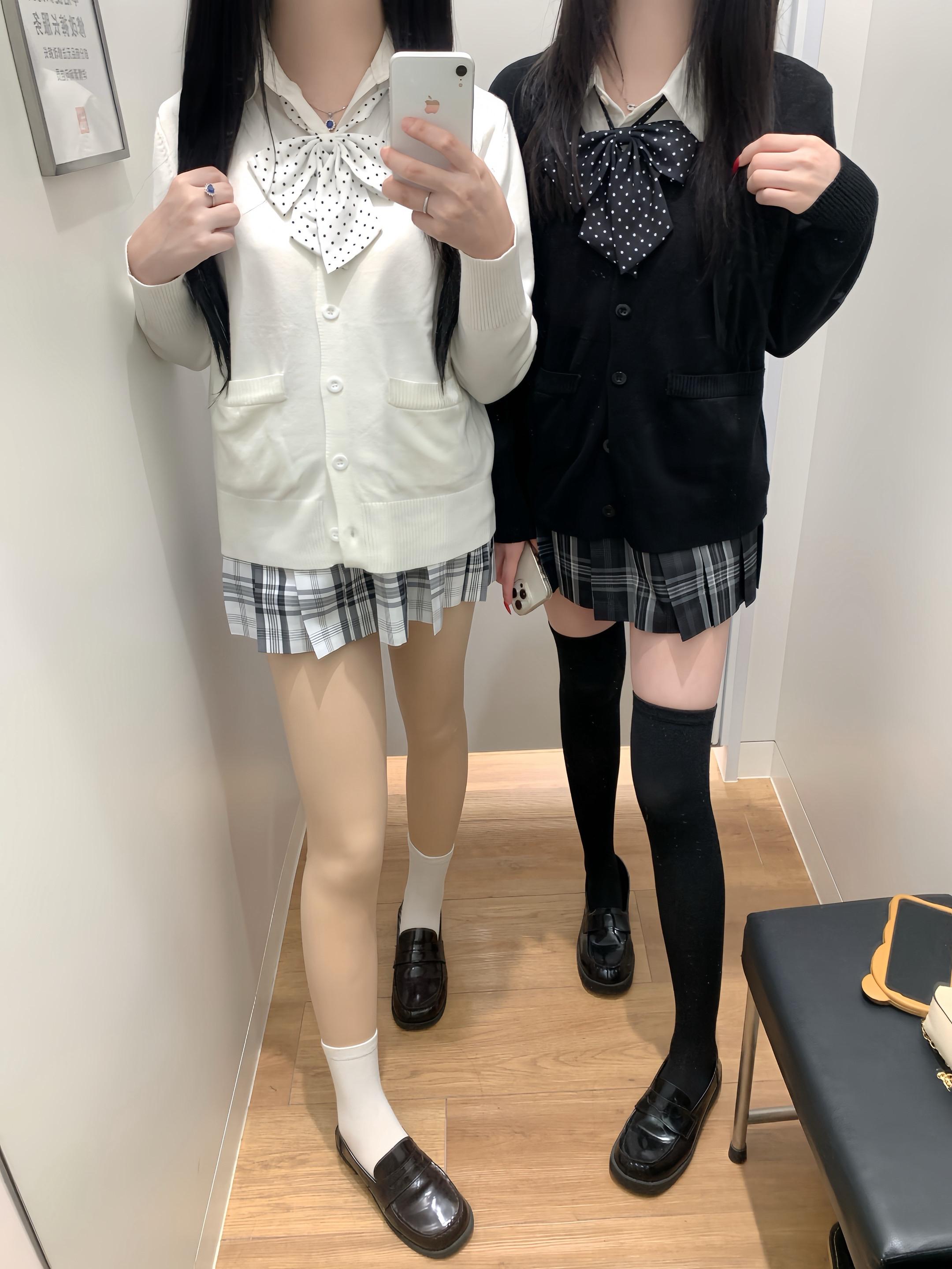 医生说我低血糖 需要听一些甜言蜜语 你赶紧给我发几句 不然我要晕倒了