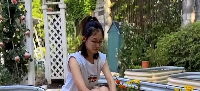 真心建议苗苗没事别把自己的私生活公开了！不是怕大家不喜欢，就怕看