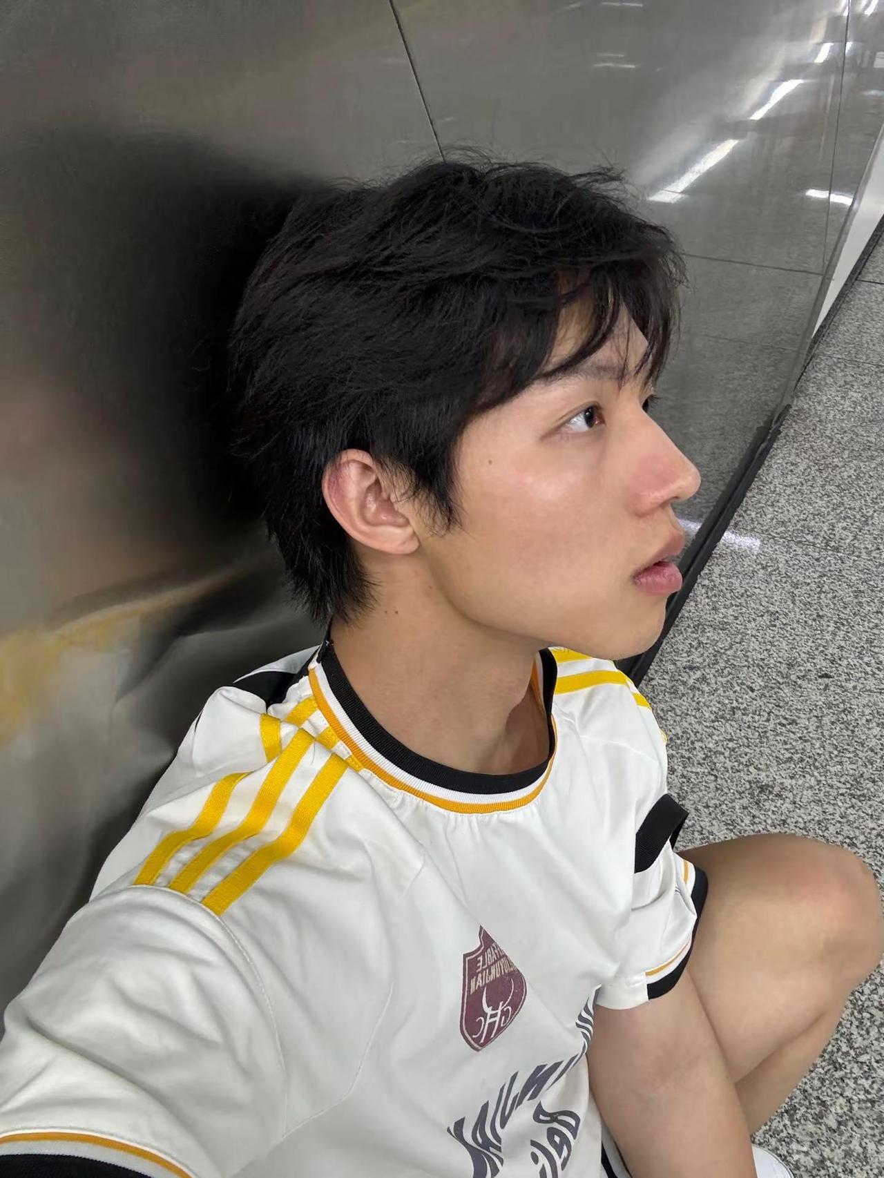 Youaremylove😋。小狗日记少年感可狼可奶恋爱脑