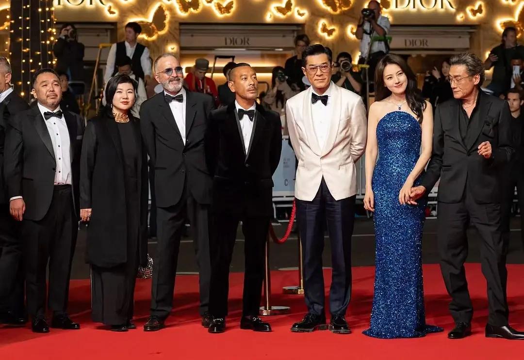 太疯狂了！又一部备受期待的电影杀进国庆档，主演堪称神仙打架，合计票房超500亿元