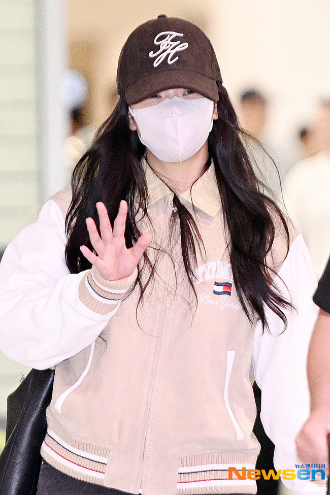 260416Jisoo仁川机场入境📸欧尼回韩国啦🤎哎一古萌萌的好可爱~?