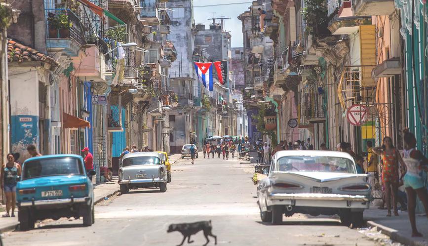 美国重压下，古巴寻求谈判，但前提是不受到压迫。古巴总统米格尔·迪亚斯-卡内尔