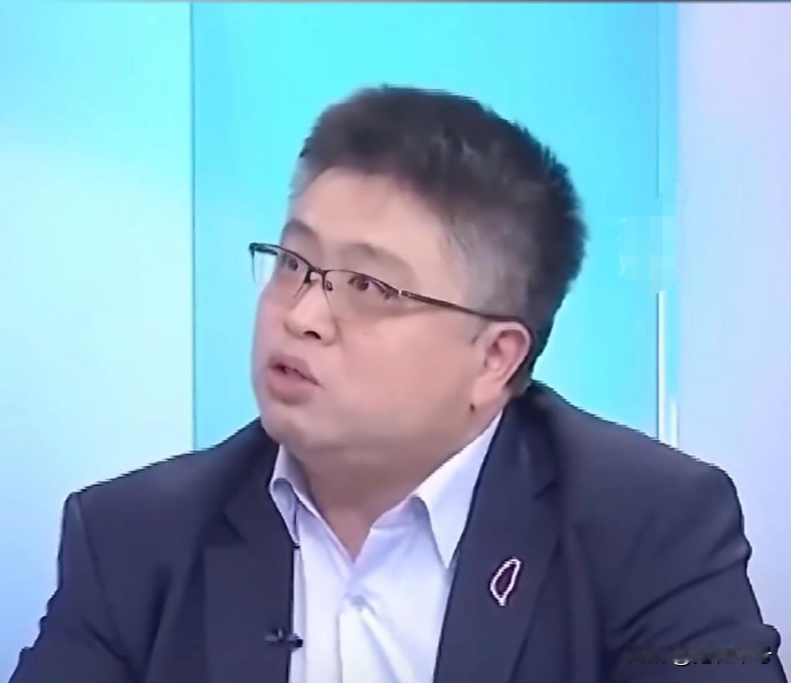 笑话！绿营名嘴在节目中叫嚣：我跟你们讲，中国大陆的海警船敢在台湾东部海域巡航，是