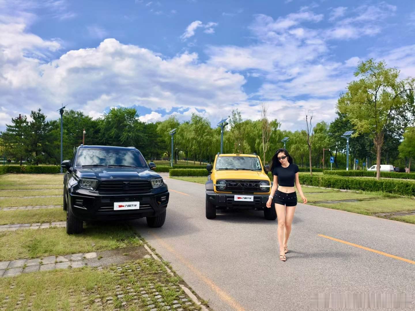 坦克700美女模特车主试驾全新坦克300L Hi4-Z，论颜值身材，甚...