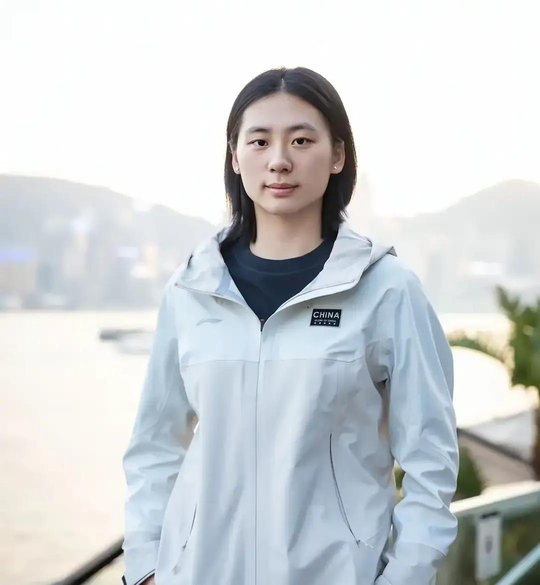 王曼昱半决赛赢的也太轻松了吧。4比0横扫陈熠，四局下来没给对手任何翻盘机会