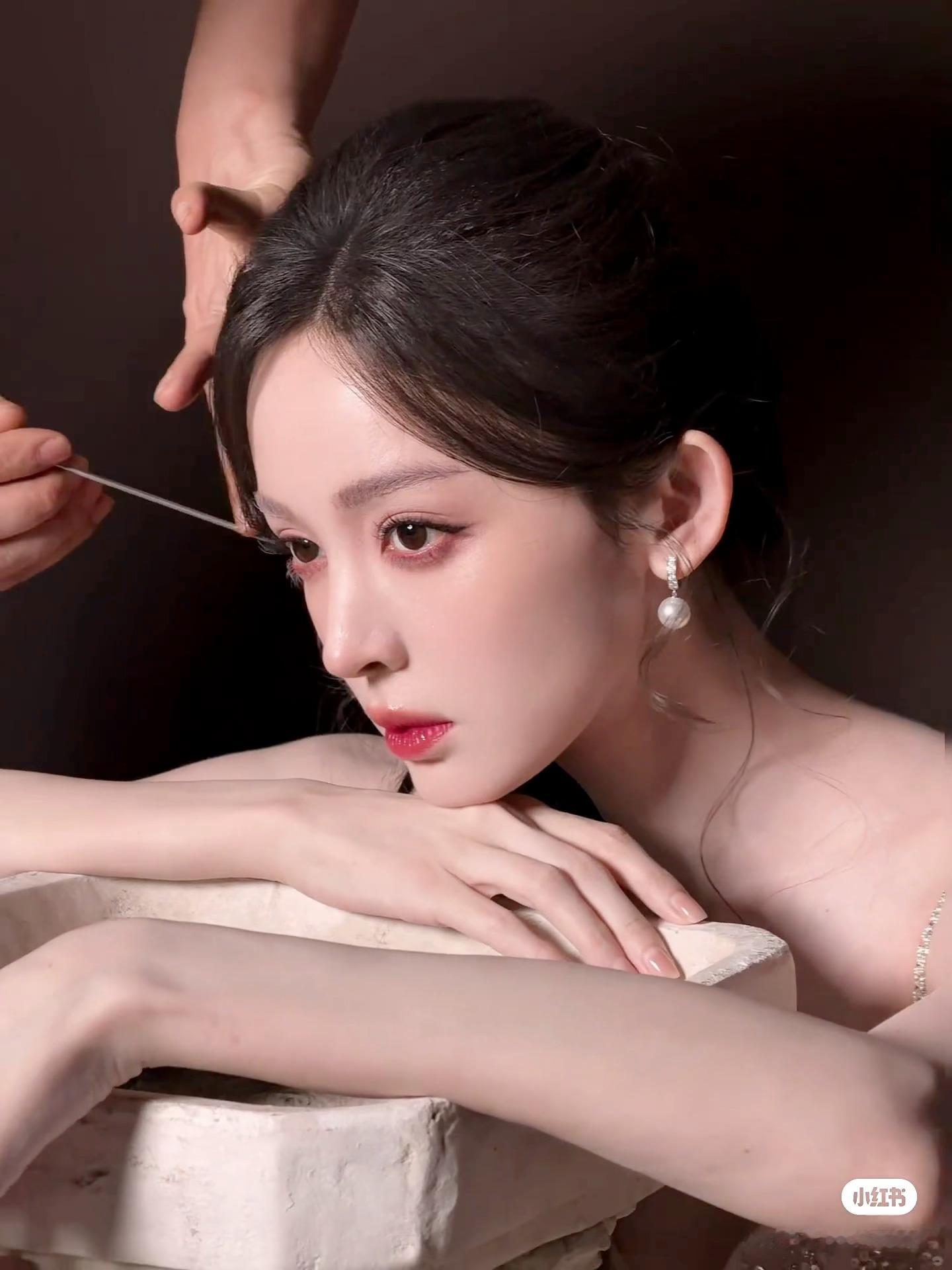 #娜扎##古力娜扎##人间绝色古力娜扎#​