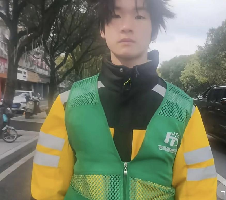 原来小伙叶某斌是自投罗网，自己跳坑！自愿出境，主动从事诈骗！在云南都被拦截了，