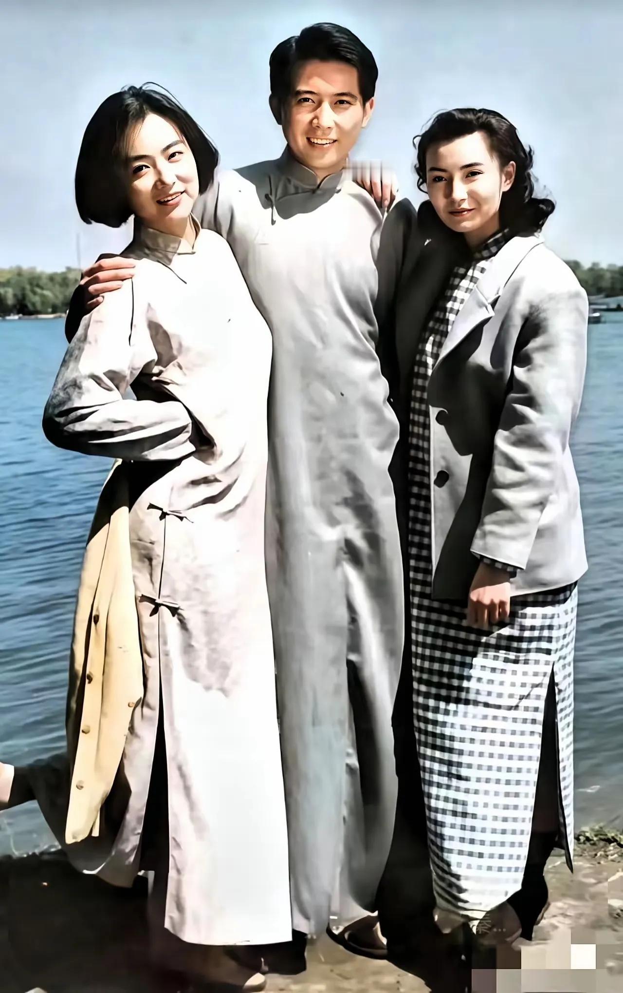 林青霞与张曼玉拍摄古装戏时，俨然是知性的代表，从发型和服饰来看，好似五四运动时期