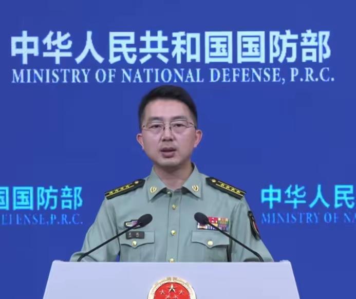 菲律宾又在南海瞎折腾了！国防部新闻发言人蒋斌刚回应，最近菲律宾跟着了魔一样，三番