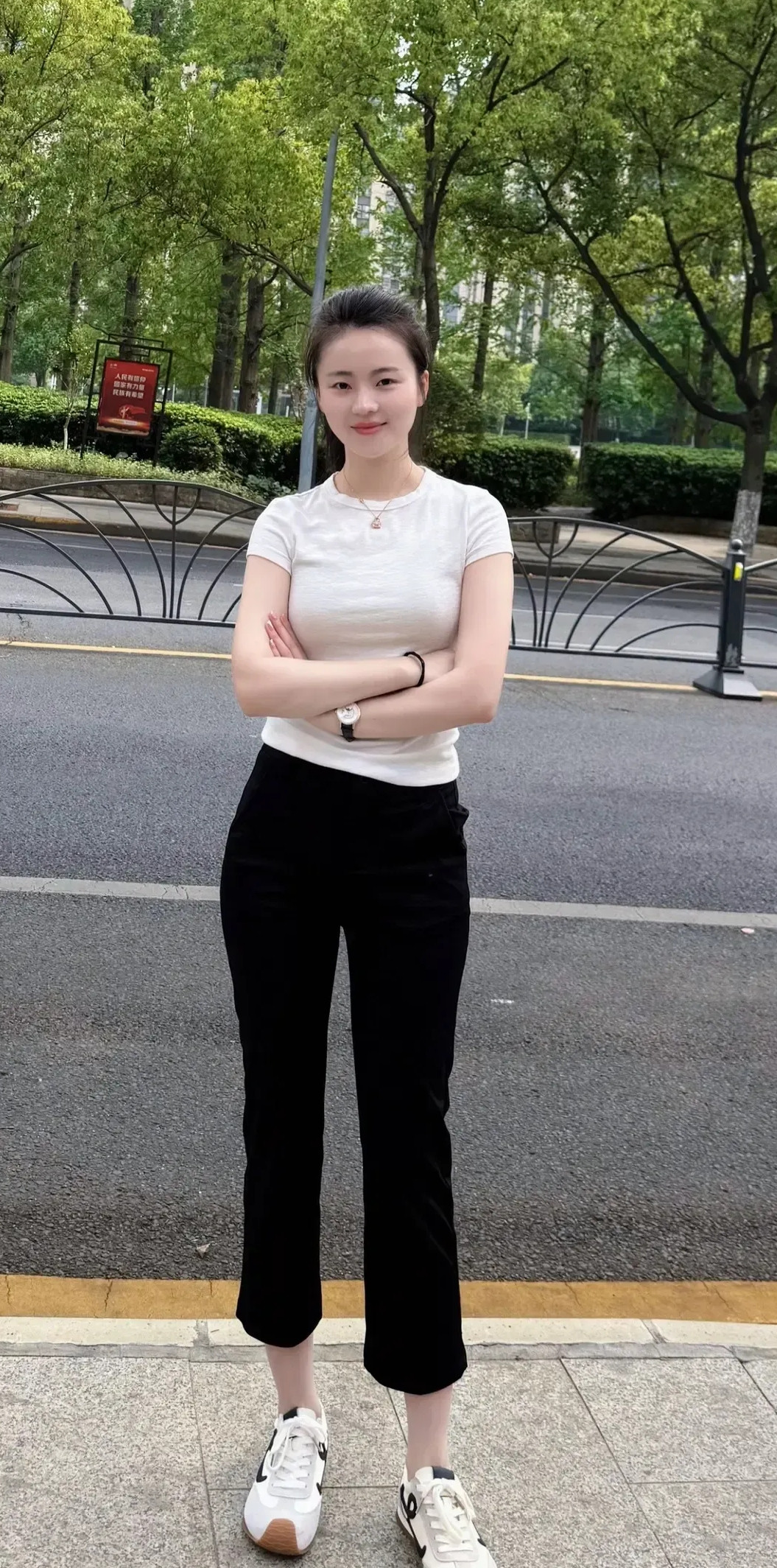 人最有魅力的时候，就是对周围的一切人和事变得不在乎。