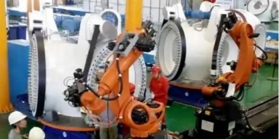 一位日本华人曾表示“高端轴承、精密仪器、传感器、机器人减速器、碳纤维、光刻胶以及