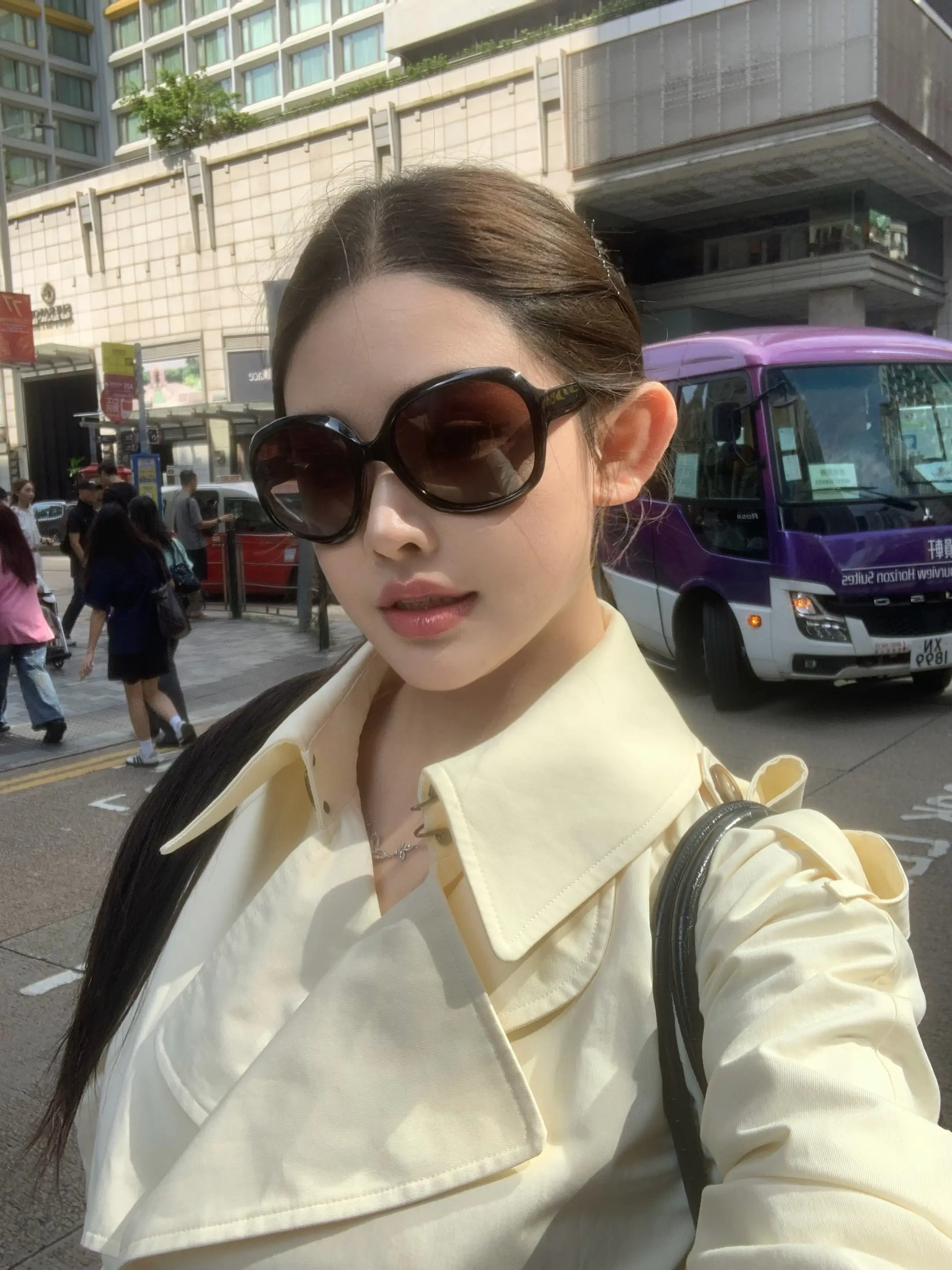 一双细高跟暴走香港