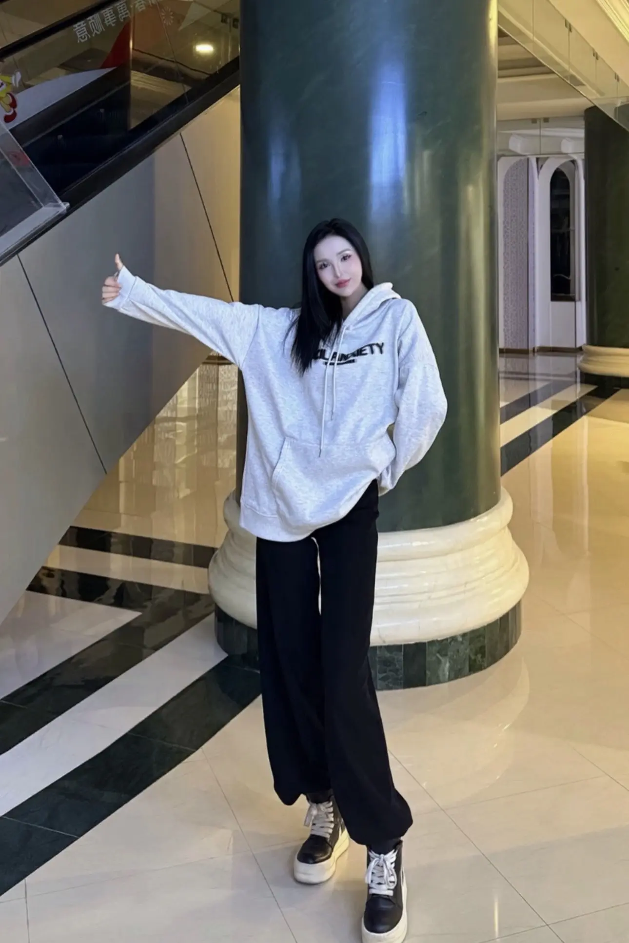 什么都是假的，只有握在手中的才是真的。