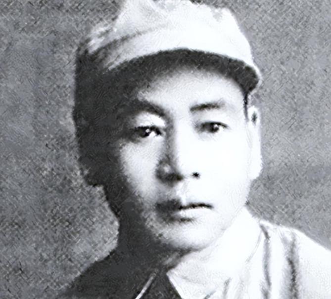 1932年，红军悍将滕海清从连长降为排长，一看手下30多个兵，他傻了：全是营连级