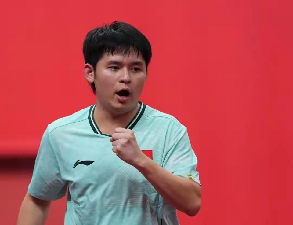 打疯了！4-0夺冠，4-2击败日本松岛辉空，林诗栋3项出战豪夺1冠+4连胜！林